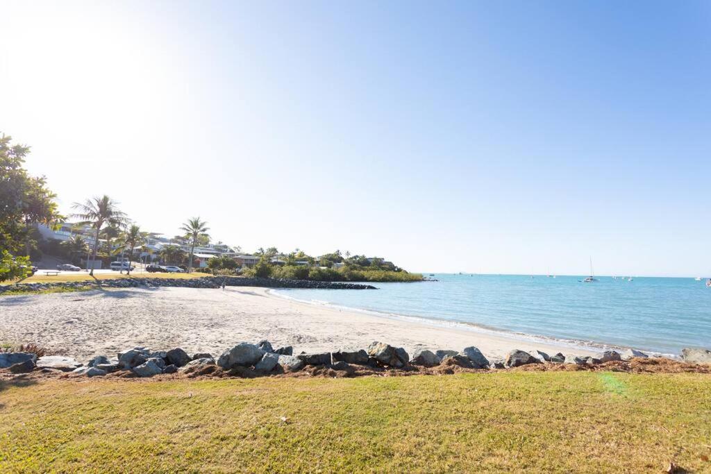 Airlie Sun & Sand Motel Accommodation #4 Airlie Beach Kültér fotó