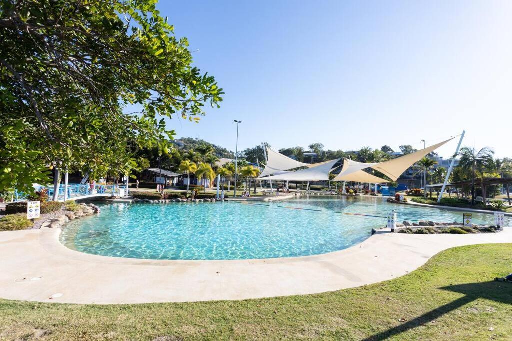 Airlie Sun & Sand Motel Accommodation #4 Airlie Beach Kültér fotó